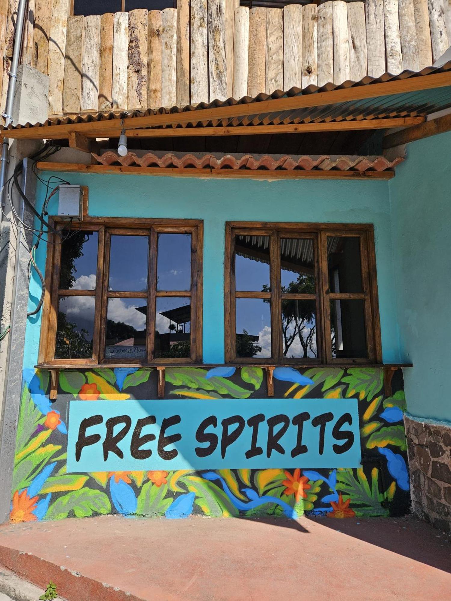 圣马科斯拉拉古纳 Free Spirits酒店 外观 照片